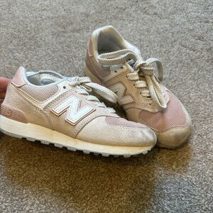 New balance shoes
